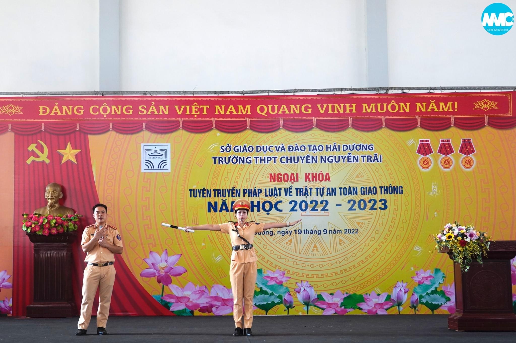 Chương trình ngoại khóa “Tuyên truyền Pháp luật về trật tự An toàn giao thông”